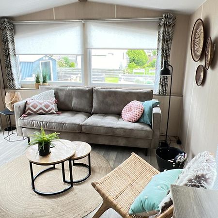 Chalet 2A Op Recreatiepark De Wielen Синт-Мартен Экстерьер фото