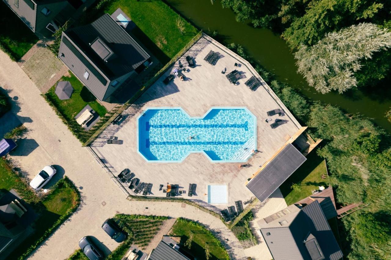 Chalet 2A Op Recreatiepark De Wielen Синт-Мартен Экстерьер фото